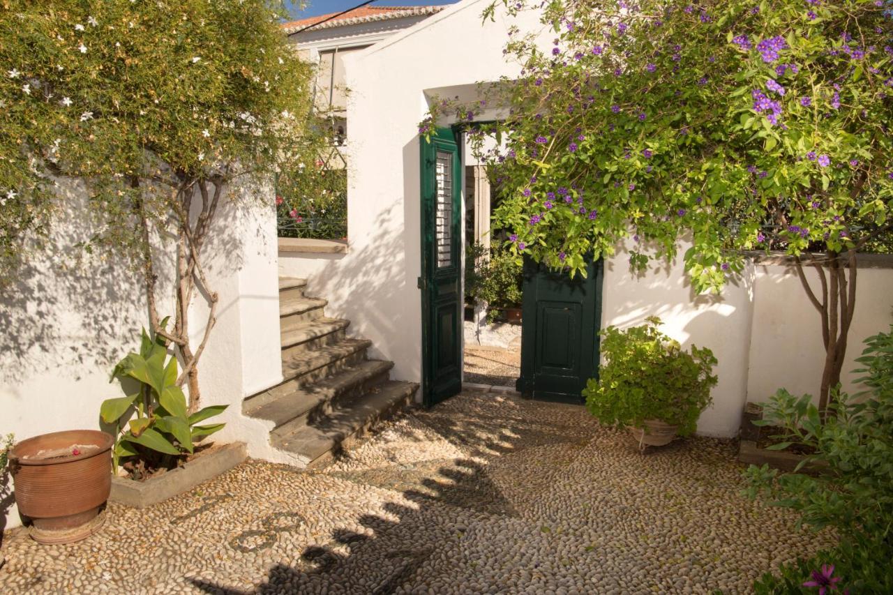 Villa 1861 Mansion Spetses Esterno foto
