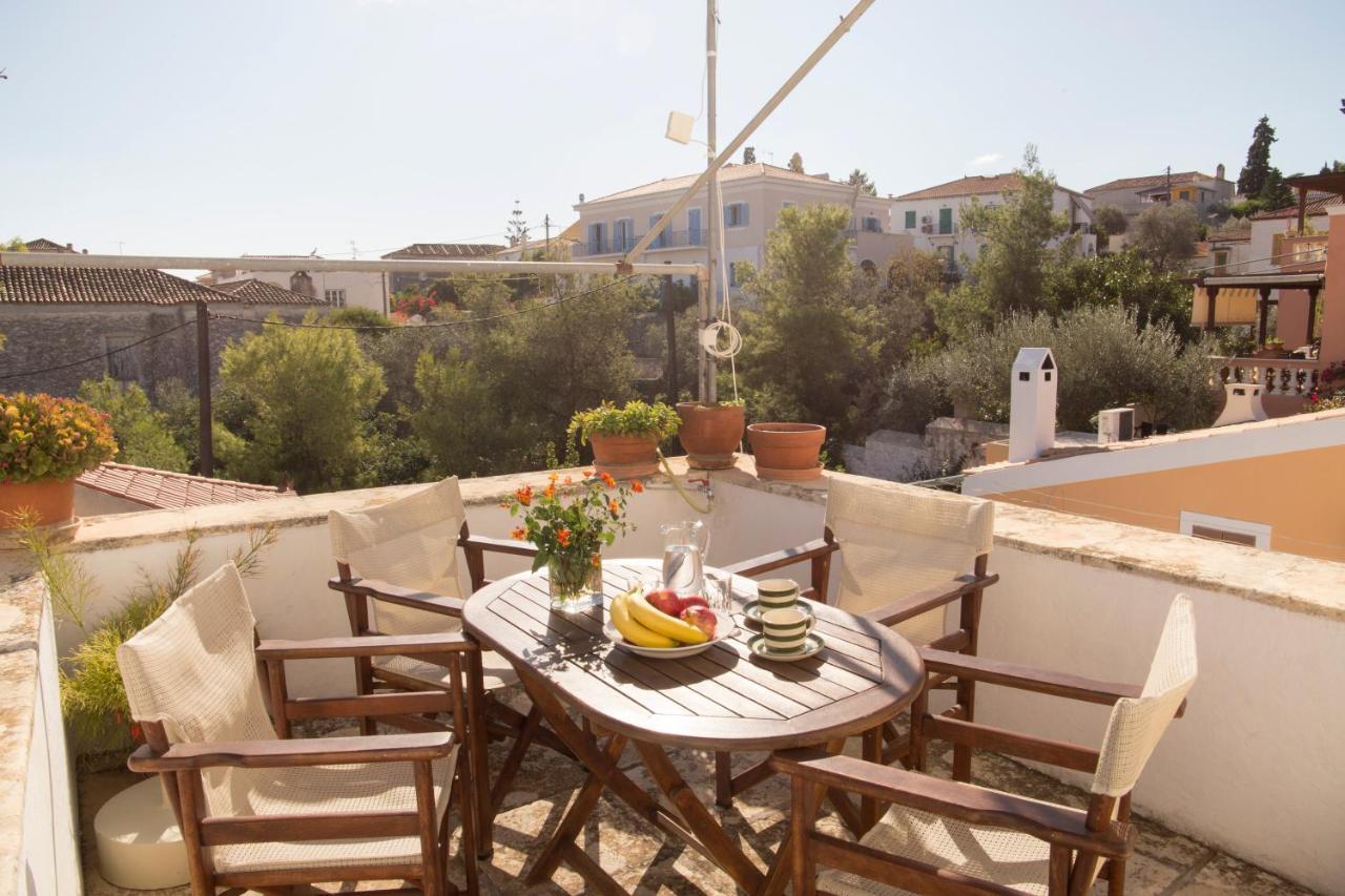 Villa 1861 Mansion Spetses Esterno foto